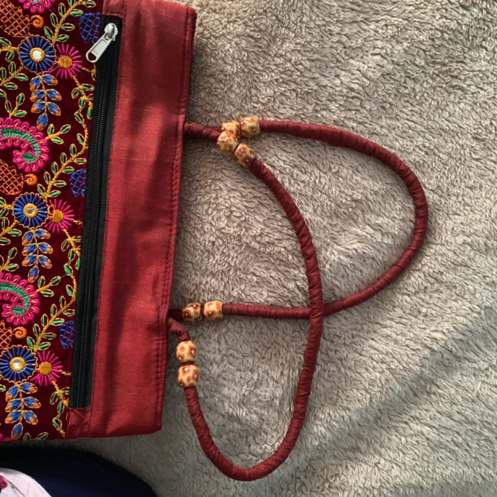 Purse - Picture 2 of 4
